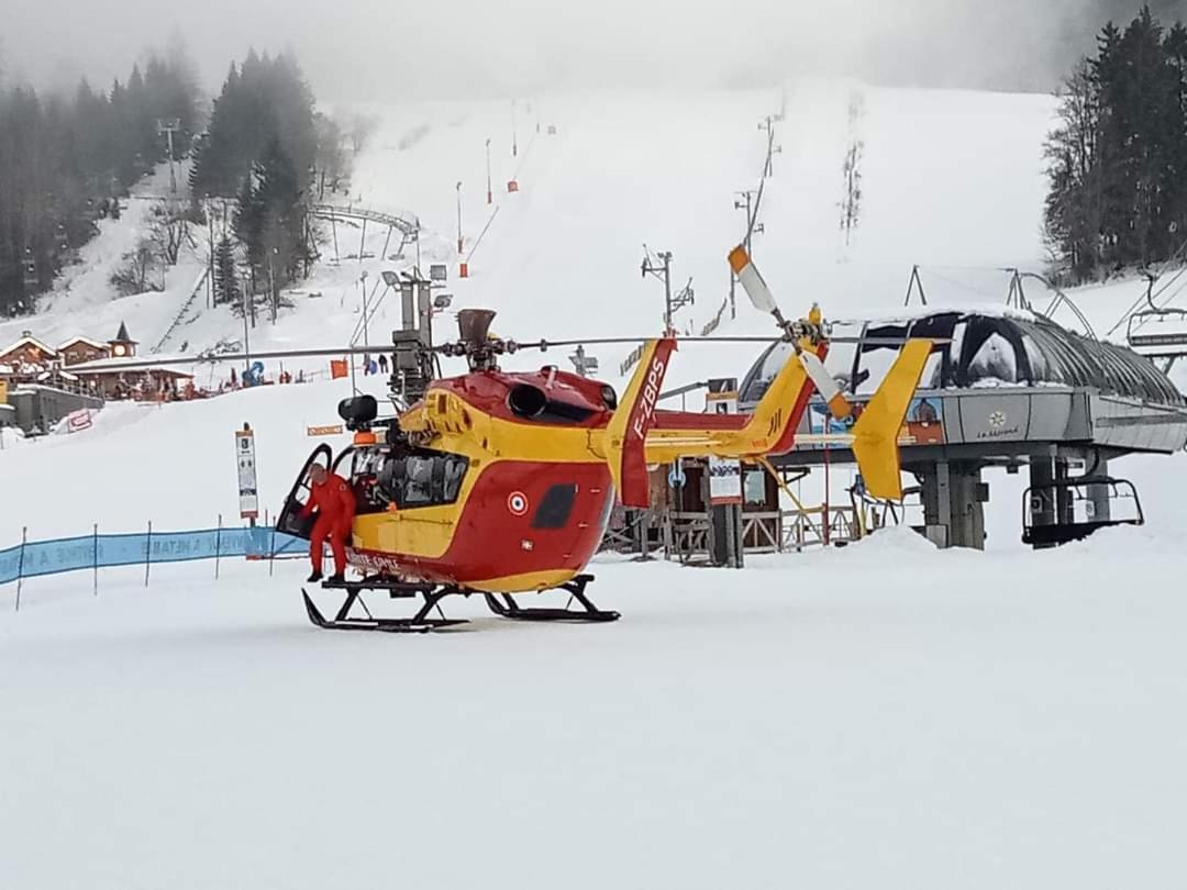 Place Royale Pour 10 A 12 Personnes A 30 Met Des Pistes De Ski Et Vtt Métabief Екстериор снимка